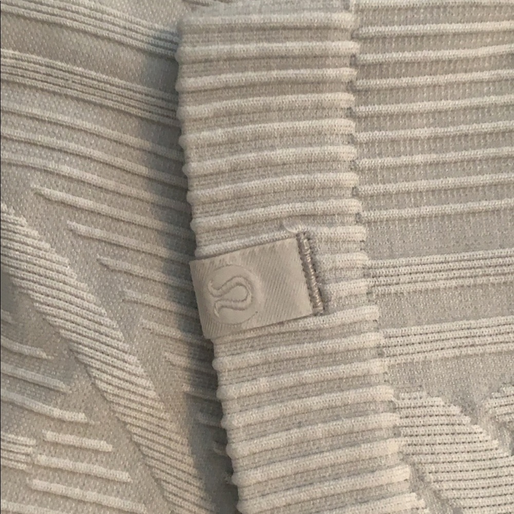 Lululemon long sleeve shirt